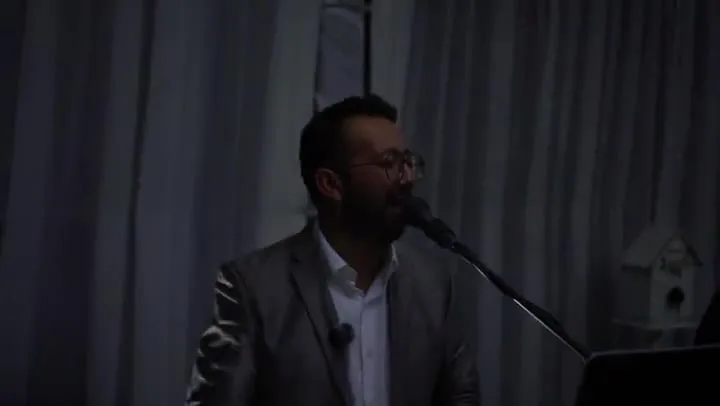 Músicos tocando en vivo
